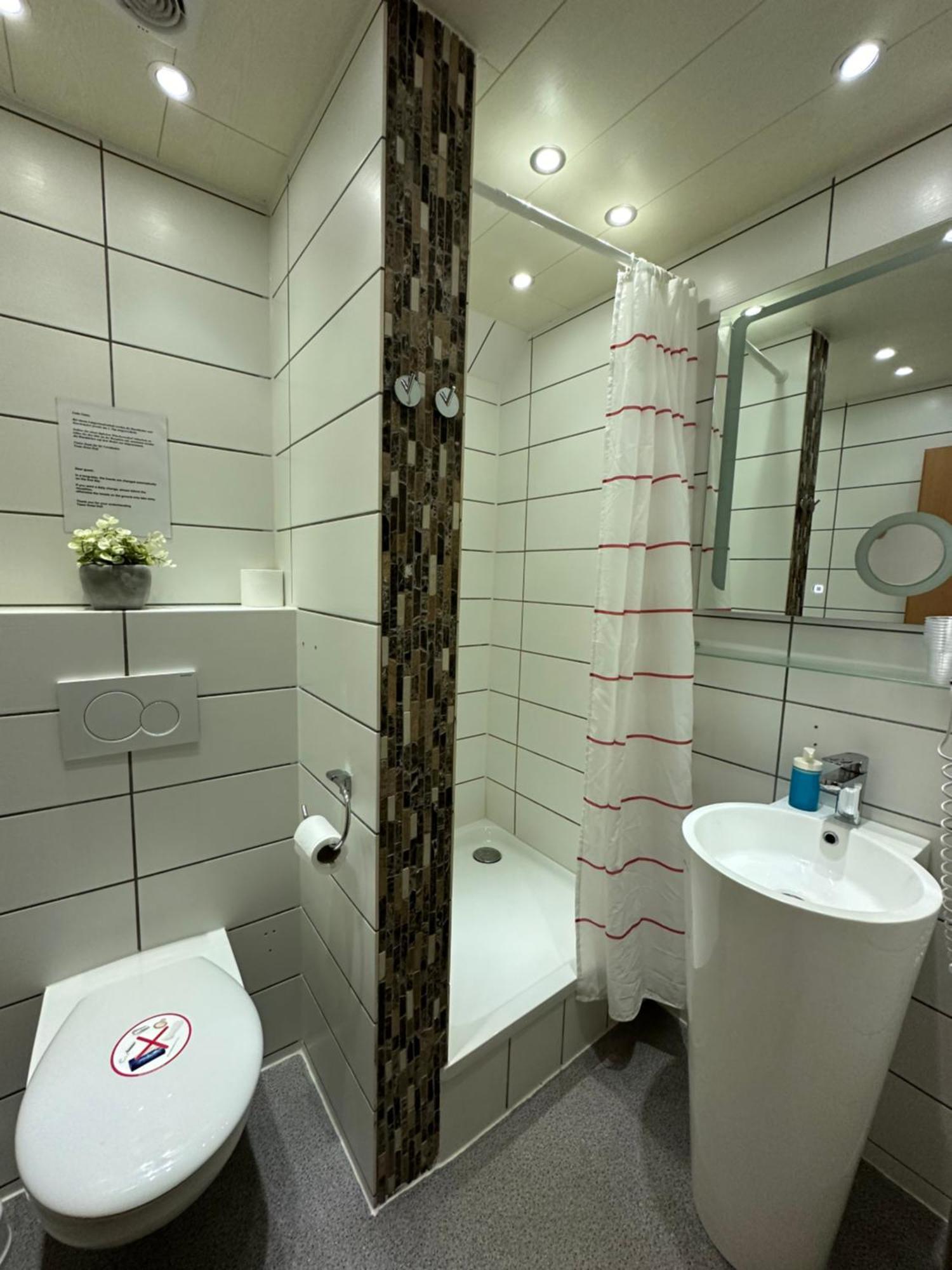 Doppelzimmer mit eigenem Bad